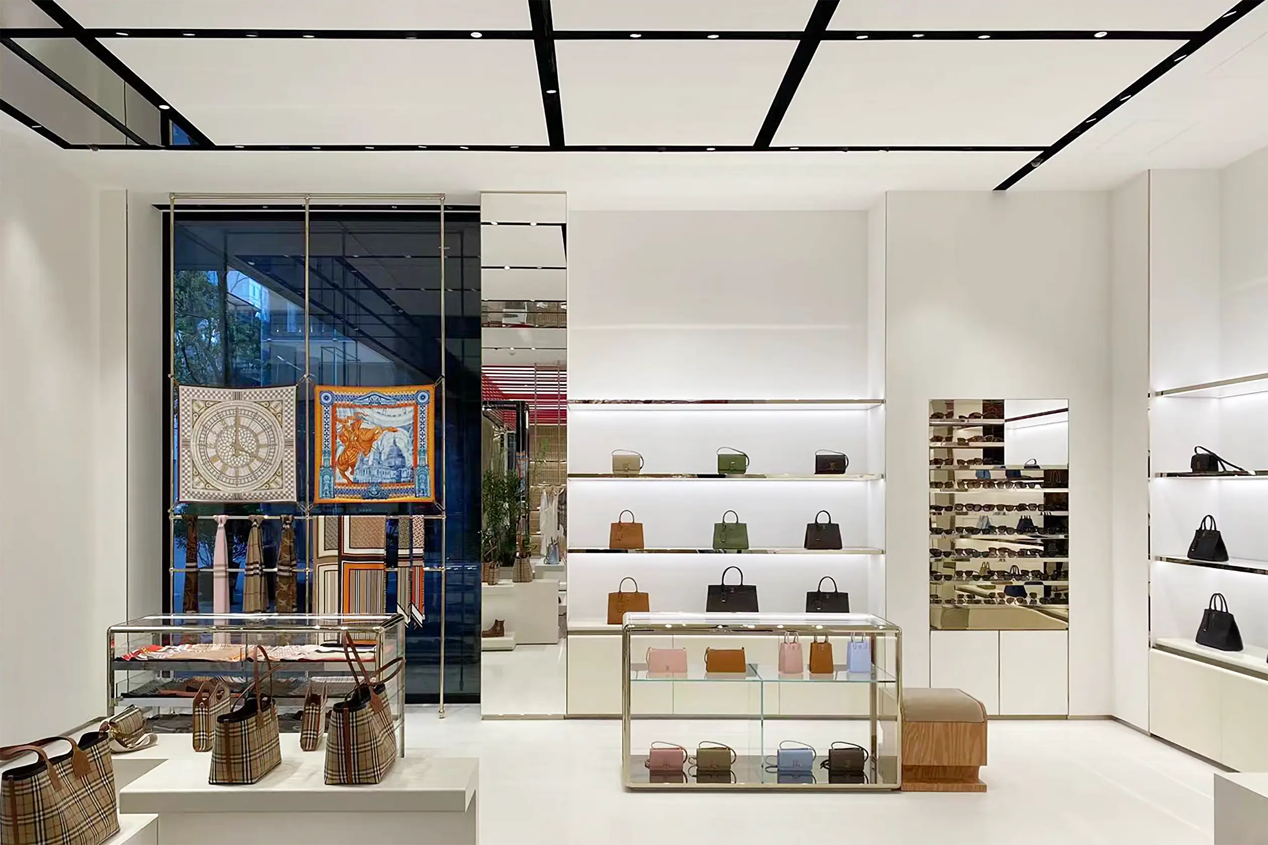 Burberry Chengdu - 4