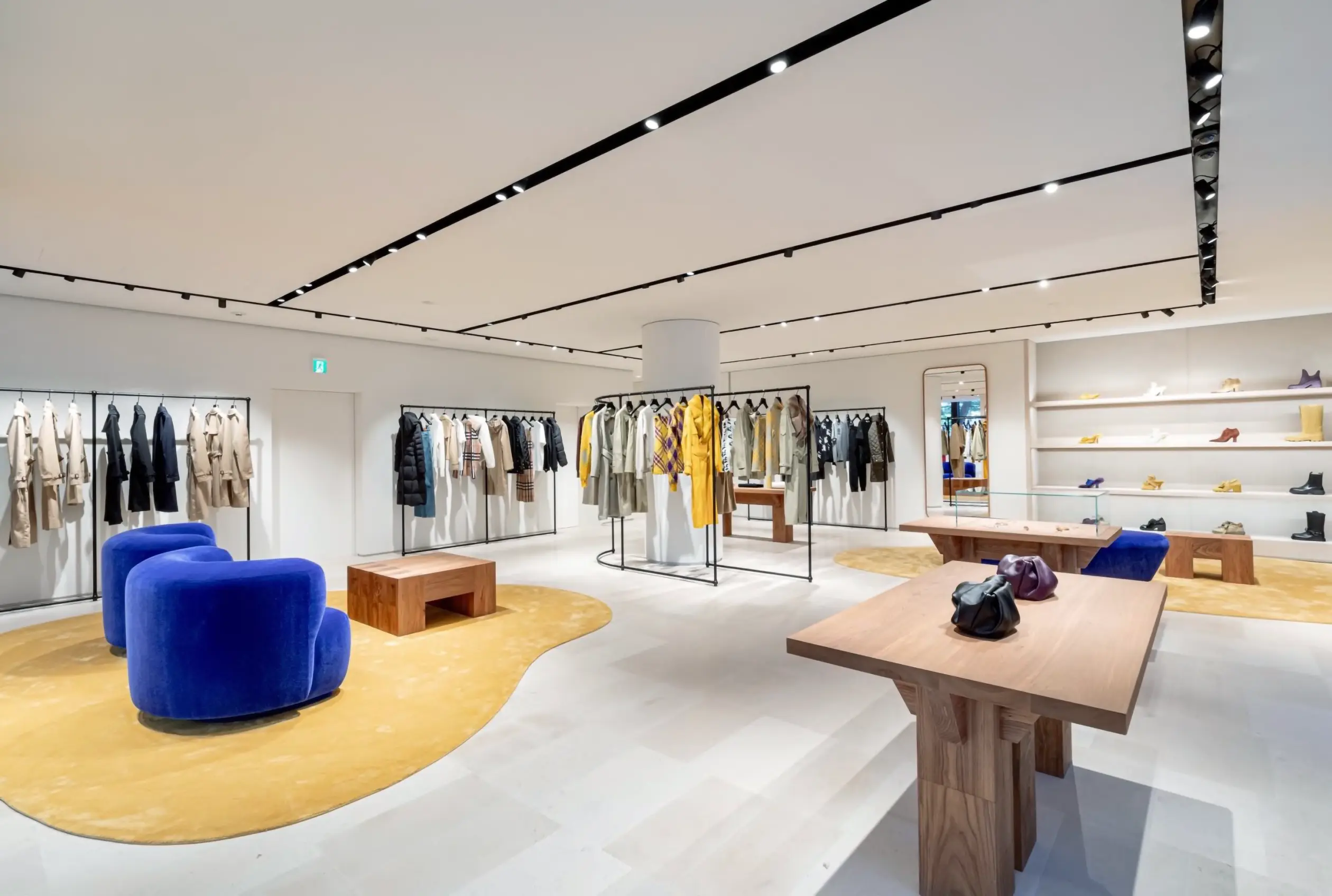Burberry Omotesando - 1
