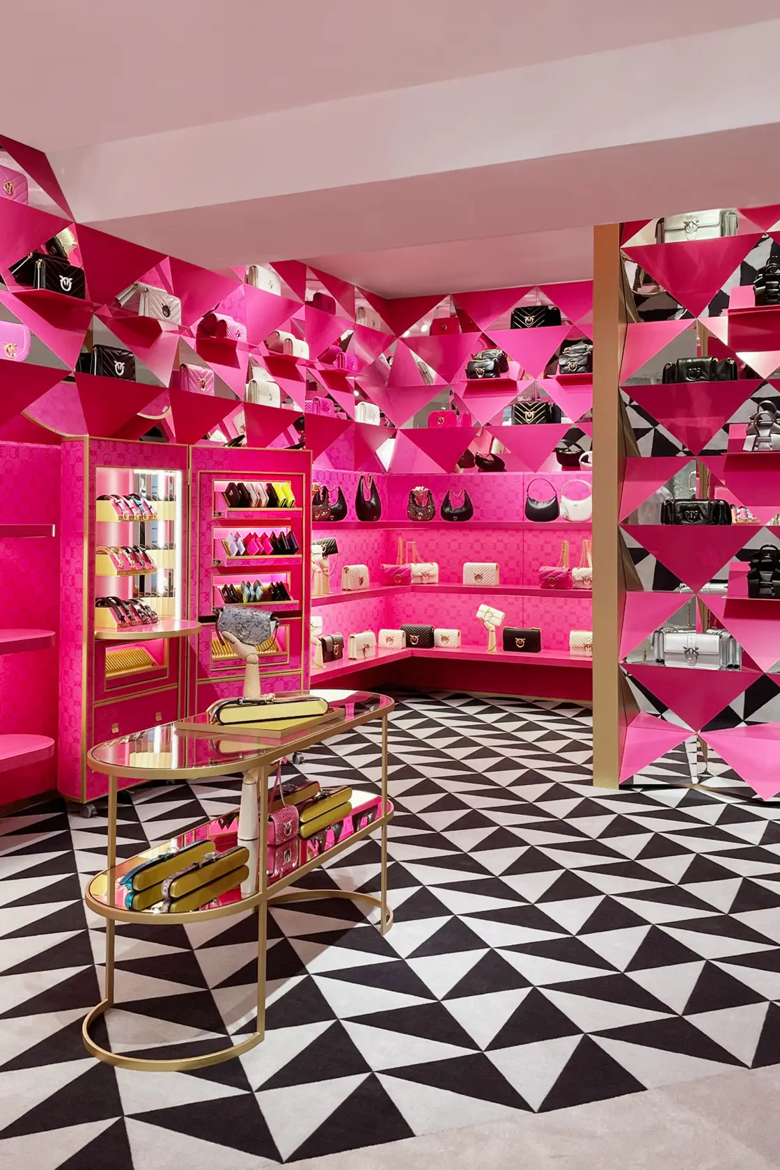 Pinko Via Montenapoleone - 3
