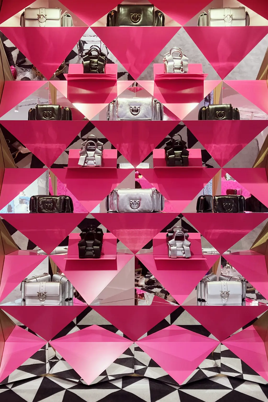 Pinko Via Montenapoleone - 2